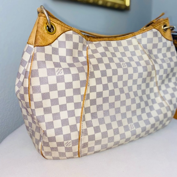 Louis Vuitton Galliera GM - Picture 6 of 16